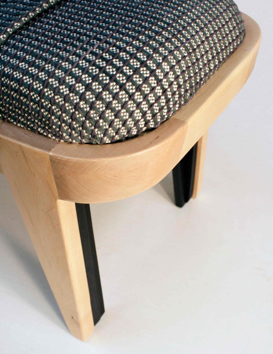 bench_twins4X